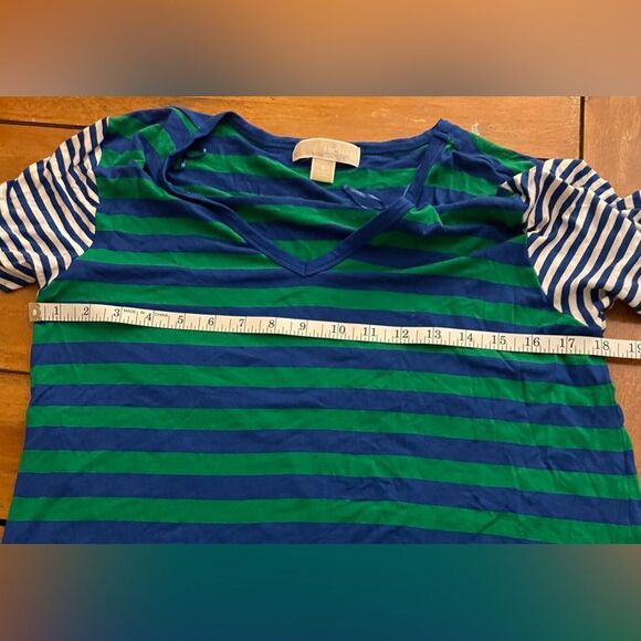 Michael Kors Multi Blue And White Striped Rayon Top V Neck Size Small - Picture 6 of 6